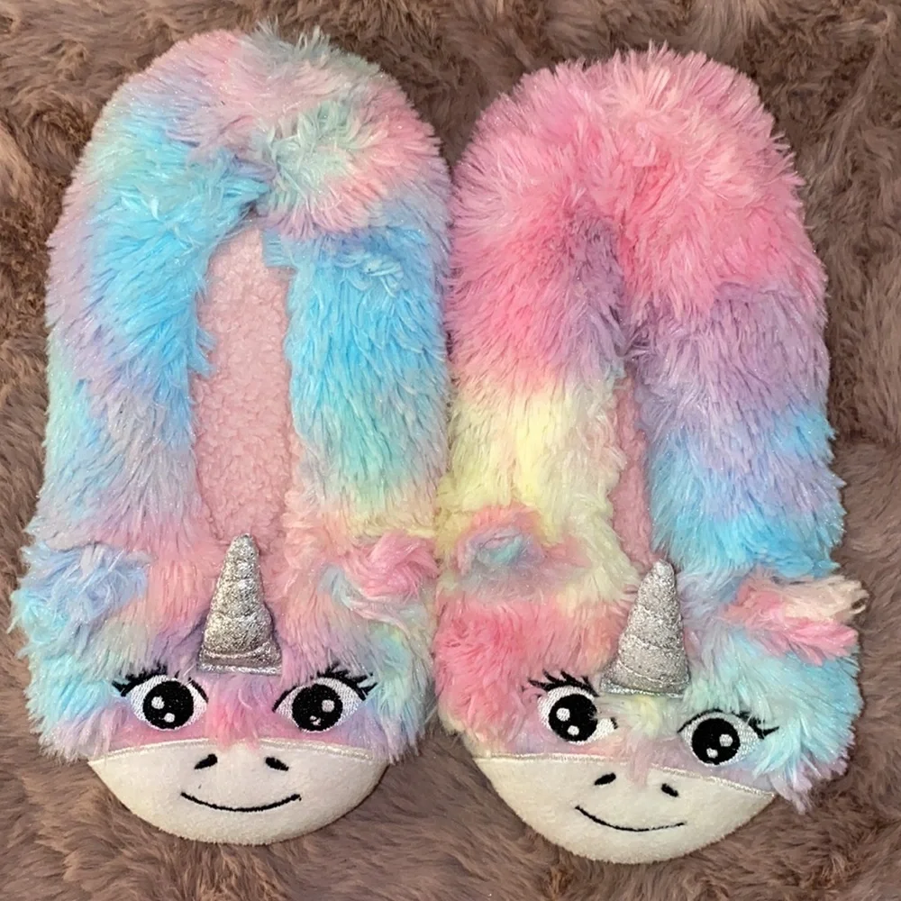 Pastel colorful unicorn fluffy soft comfy slippers girls size small 10.5 kids​